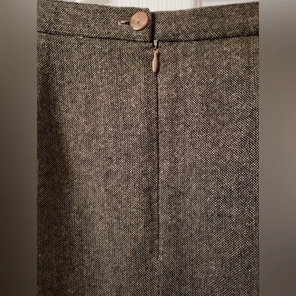 Sag Harbor skirt. - Picture 4 of 5